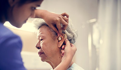 Guide to Choosing the Right Hearing Aids